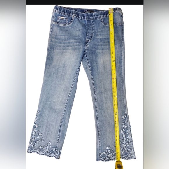 Women's Blue Jeans - Picture 5 of 5